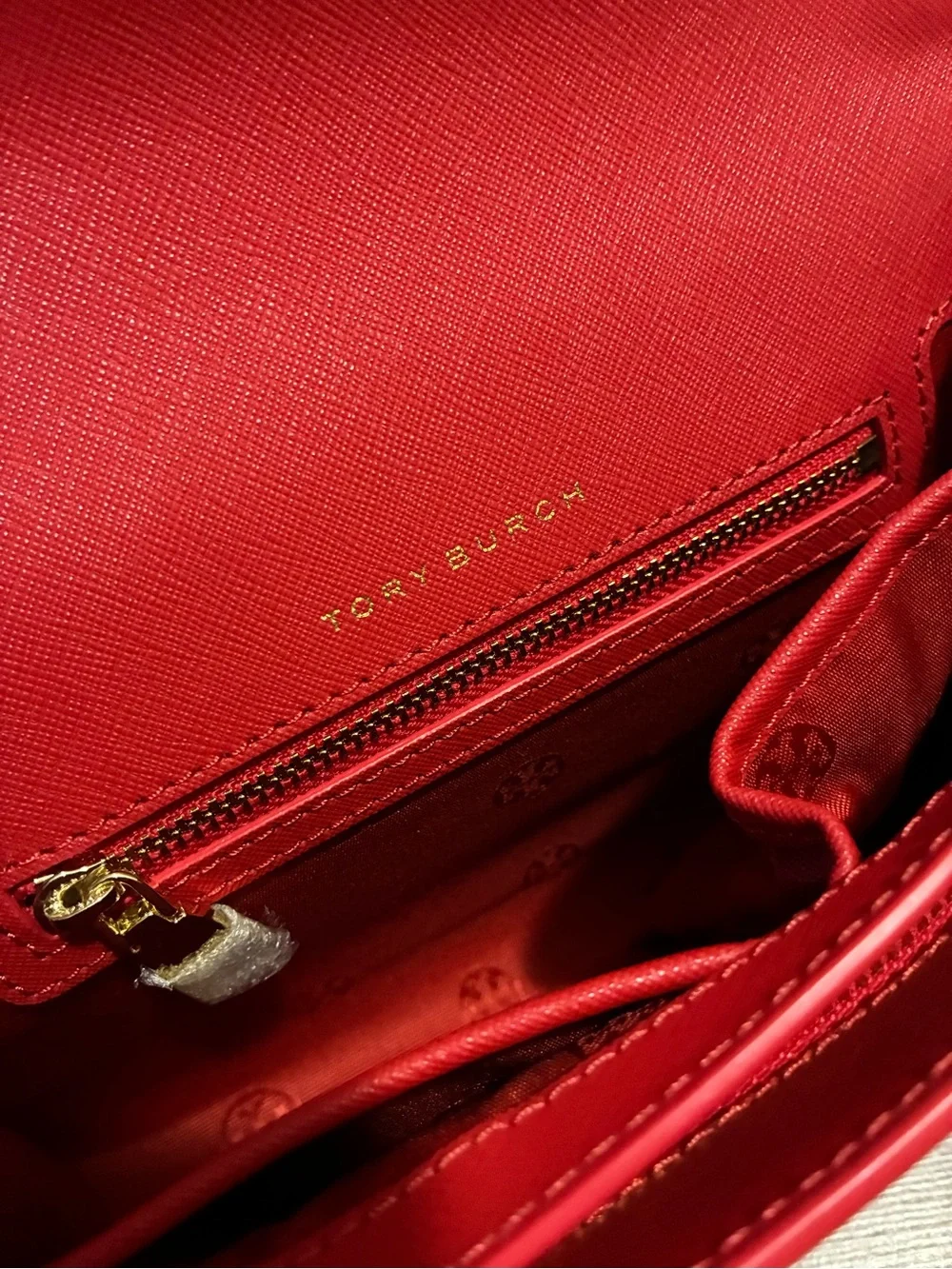 Tory Burch Red Saffiano Crossbody with Gold Logo - Picture 7 of 8
